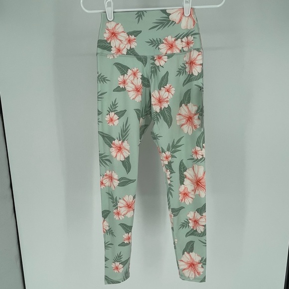 GLYDER NWT WOMEN’S HIGH POWER TROPICAL BLOOM HAWAIIAN LEGGINGS XS GREEN - Picture 2 of 6